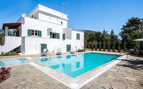 Secret Garden Villa-3Bd, Pool & Bbq In Chalikounas
